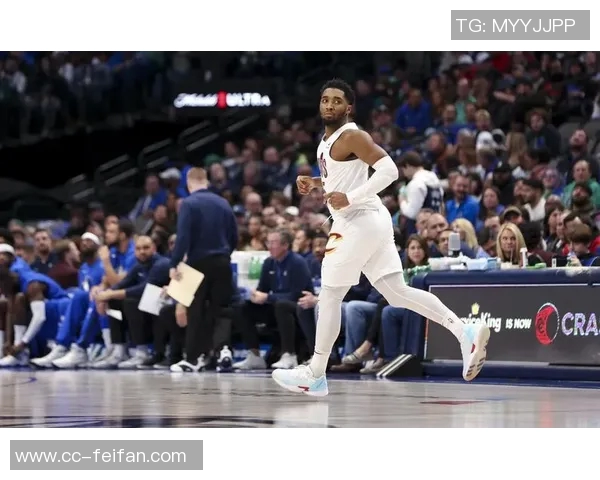 米切尔全场表现出色砍下33分助球队赢得胜利成为比赛关键人物